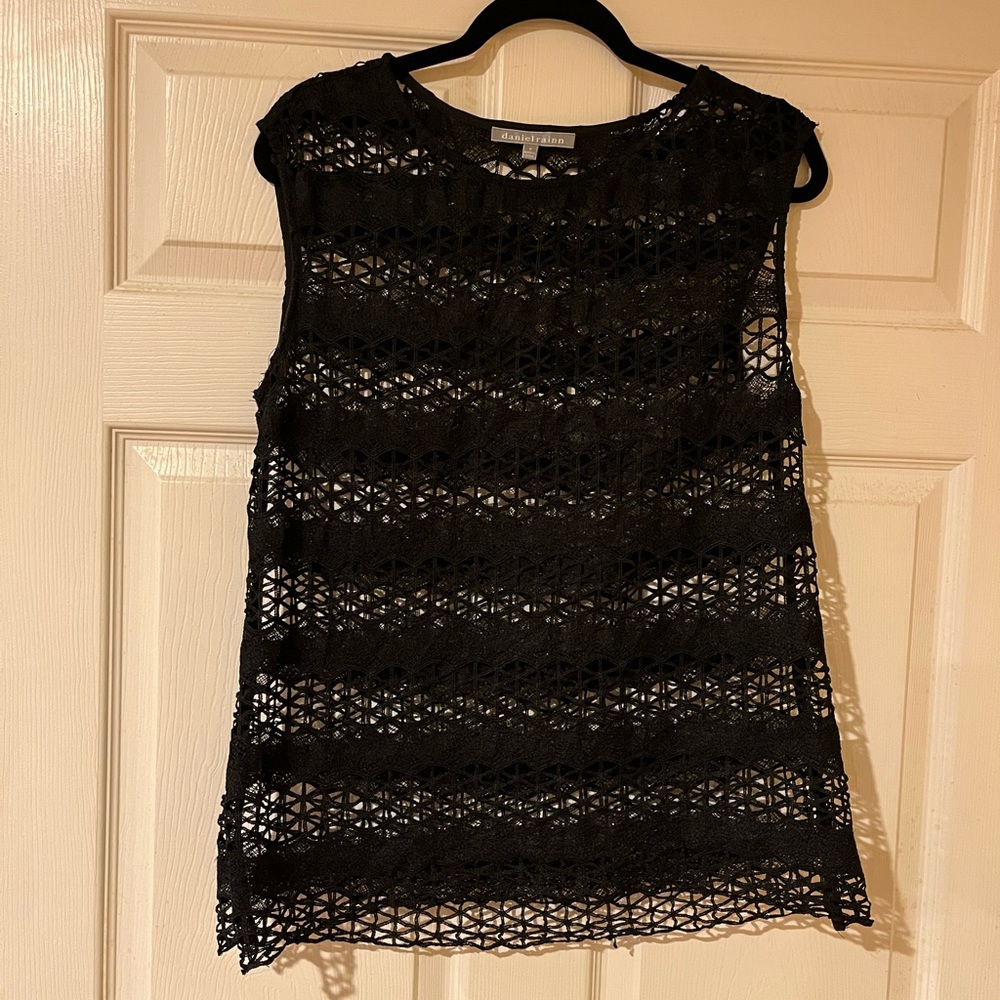 NWOT Daniel Rainn lace top/medium